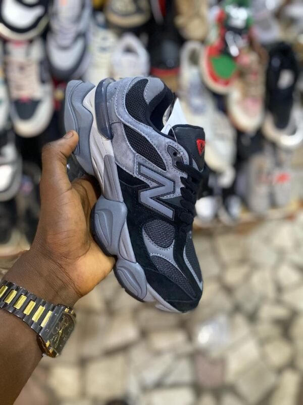 New Balance Sneakers – Image 3