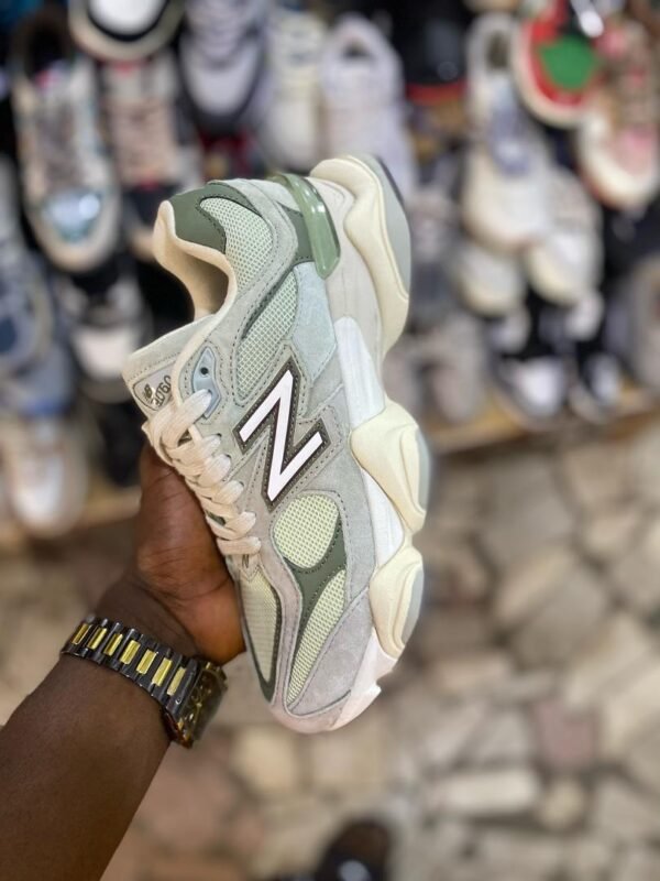 New Balance Sneakers – Image 6
