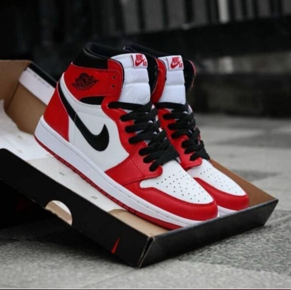 Air Jordan 1 Retro – Image 5