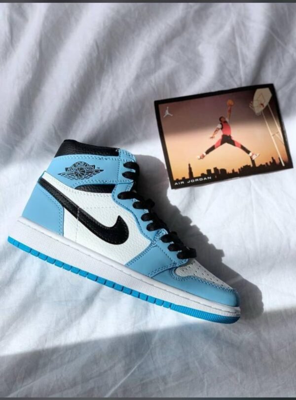 Air Jordan 1 Retro – Image 7