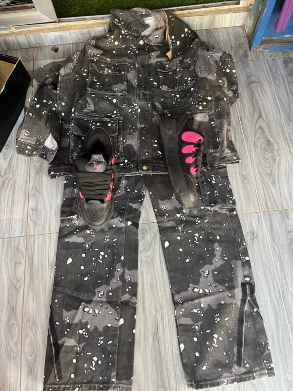 Ensemble – Image 6