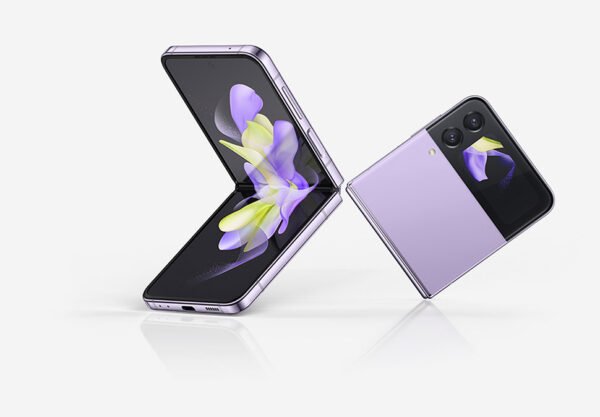 📱 Samsung Galaxy Z Flip 4 – Image 2